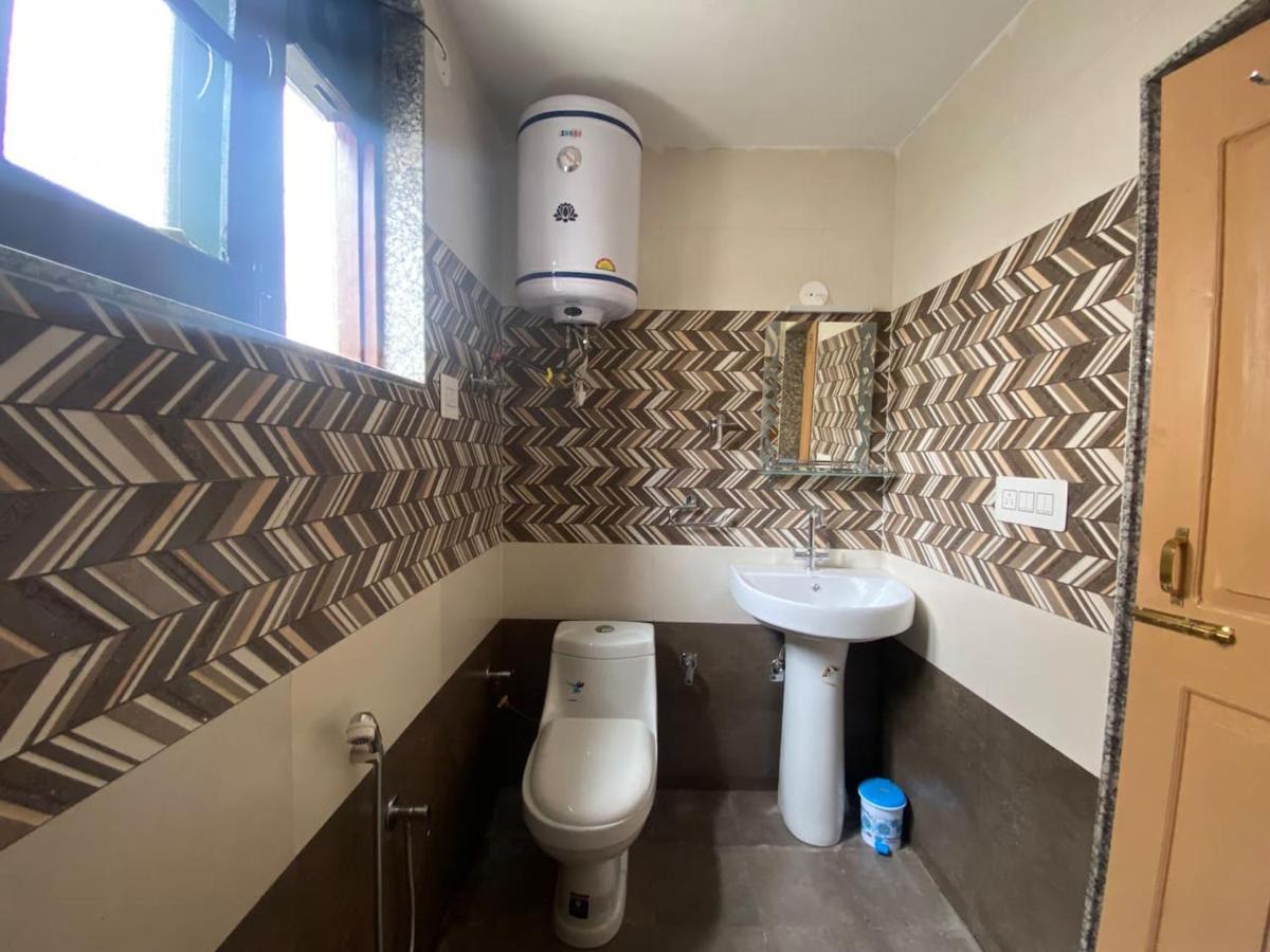 Penthouse Villa Srīnagar 外观 照片