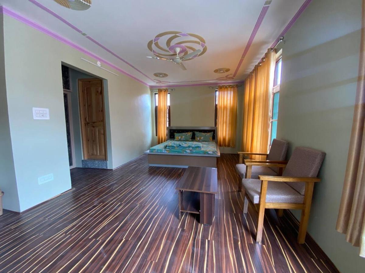 Penthouse Villa Srīnagar 外观 照片