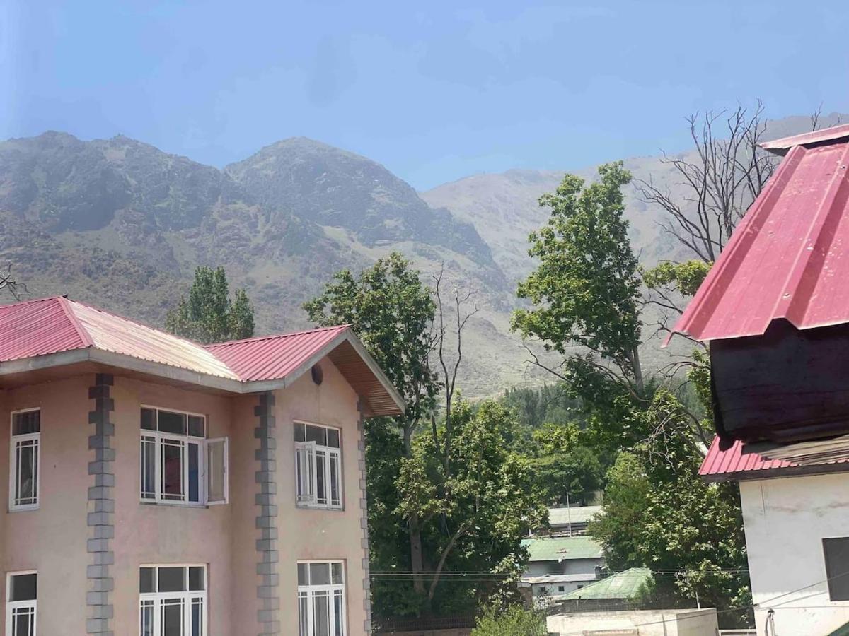 Penthouse Villa Srīnagar 外观 照片