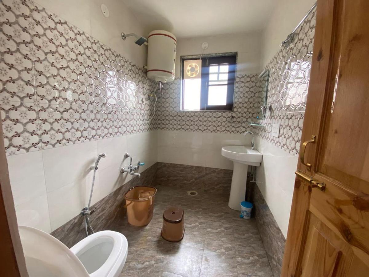 Penthouse Villa Srīnagar 外观 照片