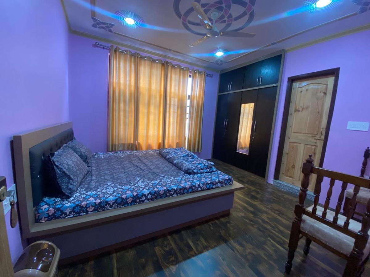 Penthouse Villa Srīnagar 外观 照片
