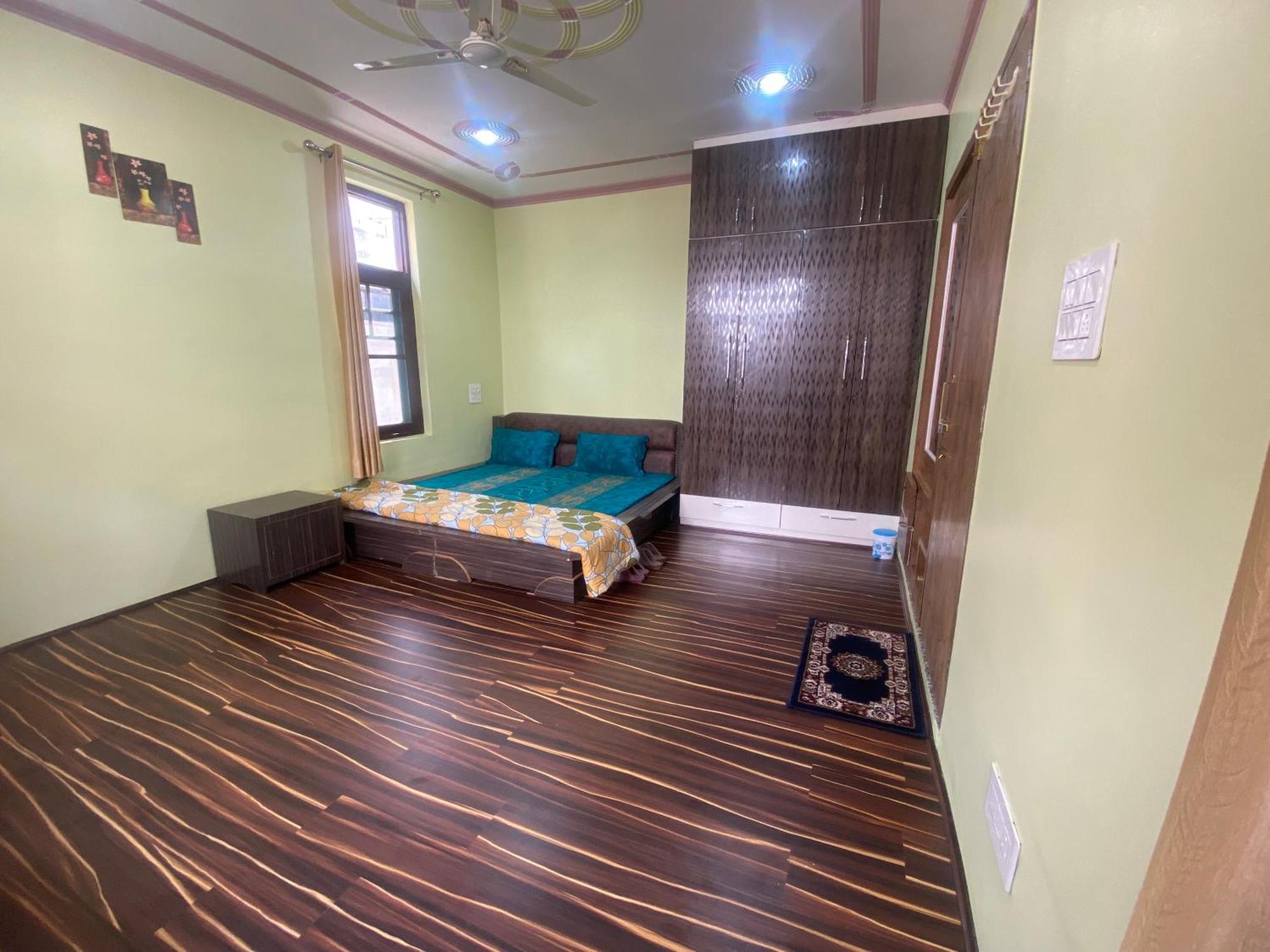 Penthouse Villa Srīnagar 外观 照片
