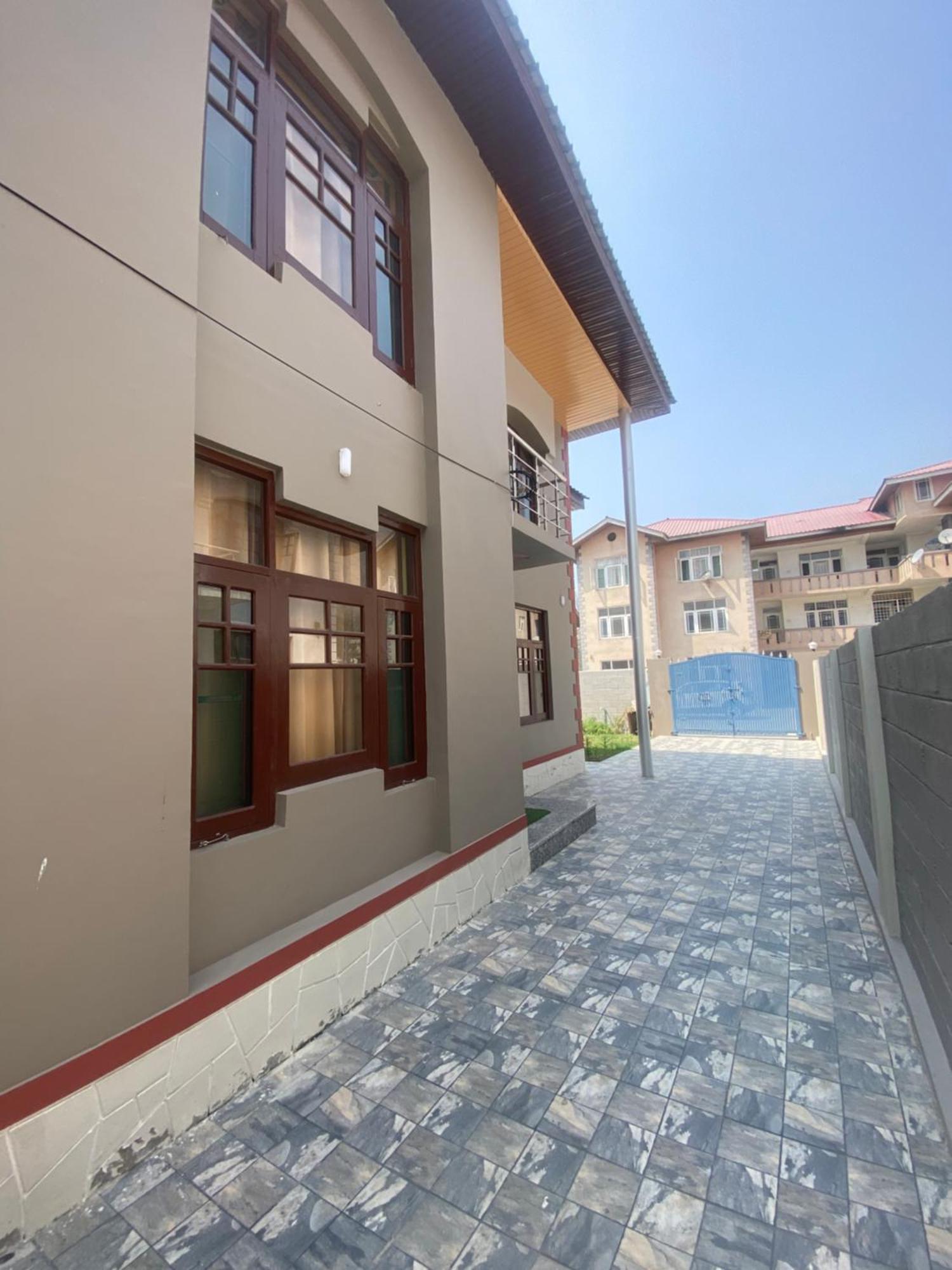 Penthouse Villa Srīnagar 外观 照片