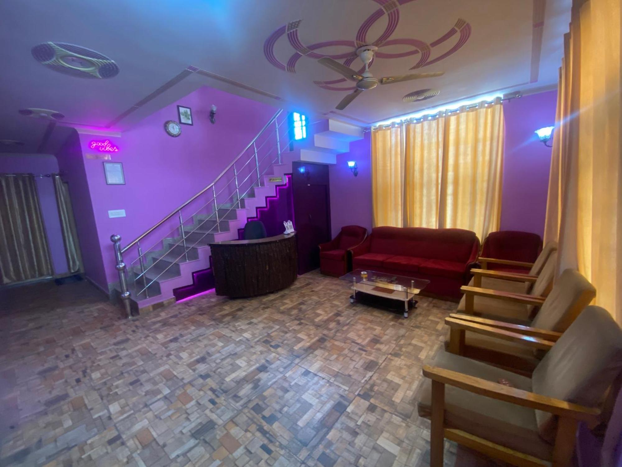 Penthouse Villa Srīnagar 外观 照片